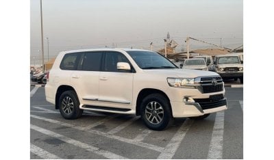 Toyota Land Cruiser 2016 Toyota Land Cruiser GXR+ V6 4.0L - No accident - 111,000 Km