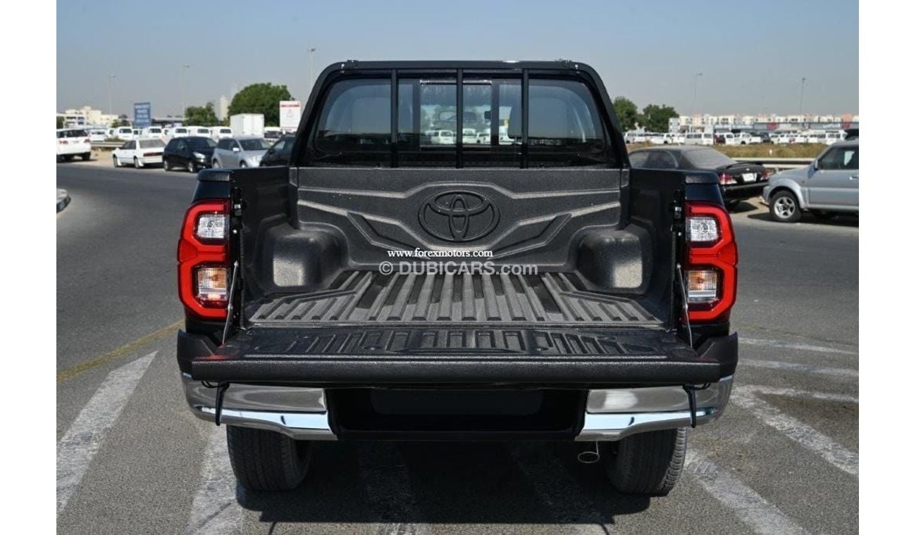 تويوتا هيلوكس Double Cab SR5 2.7L Petrol 4WD Automatic