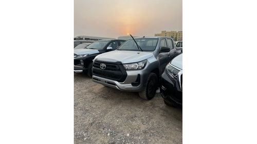 Toyota Hilux Wide Body Comfort | 4x4 || 2.4 L | V4 | Diesel