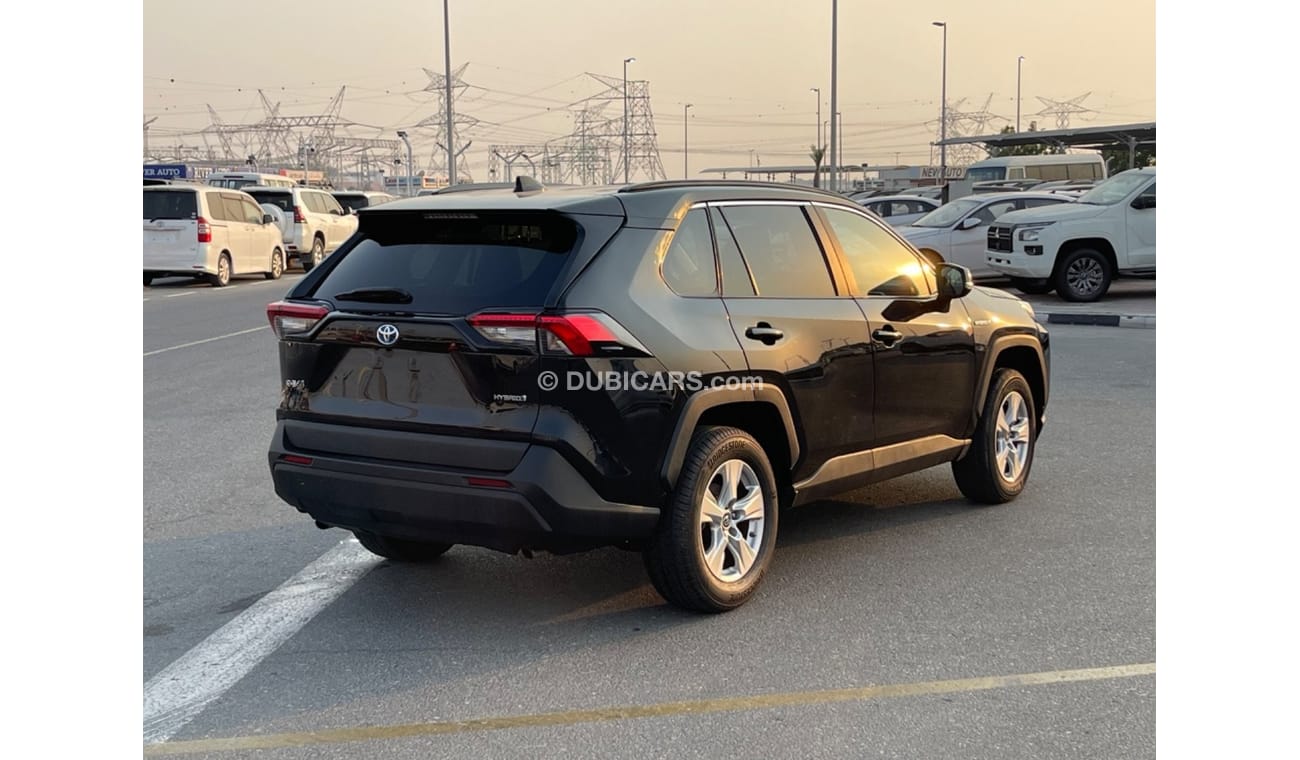 تويوتا راف ٤ 2020  TOYOTA RAV4 XLE HYBRID 4x4 IMPORTED FROM USA