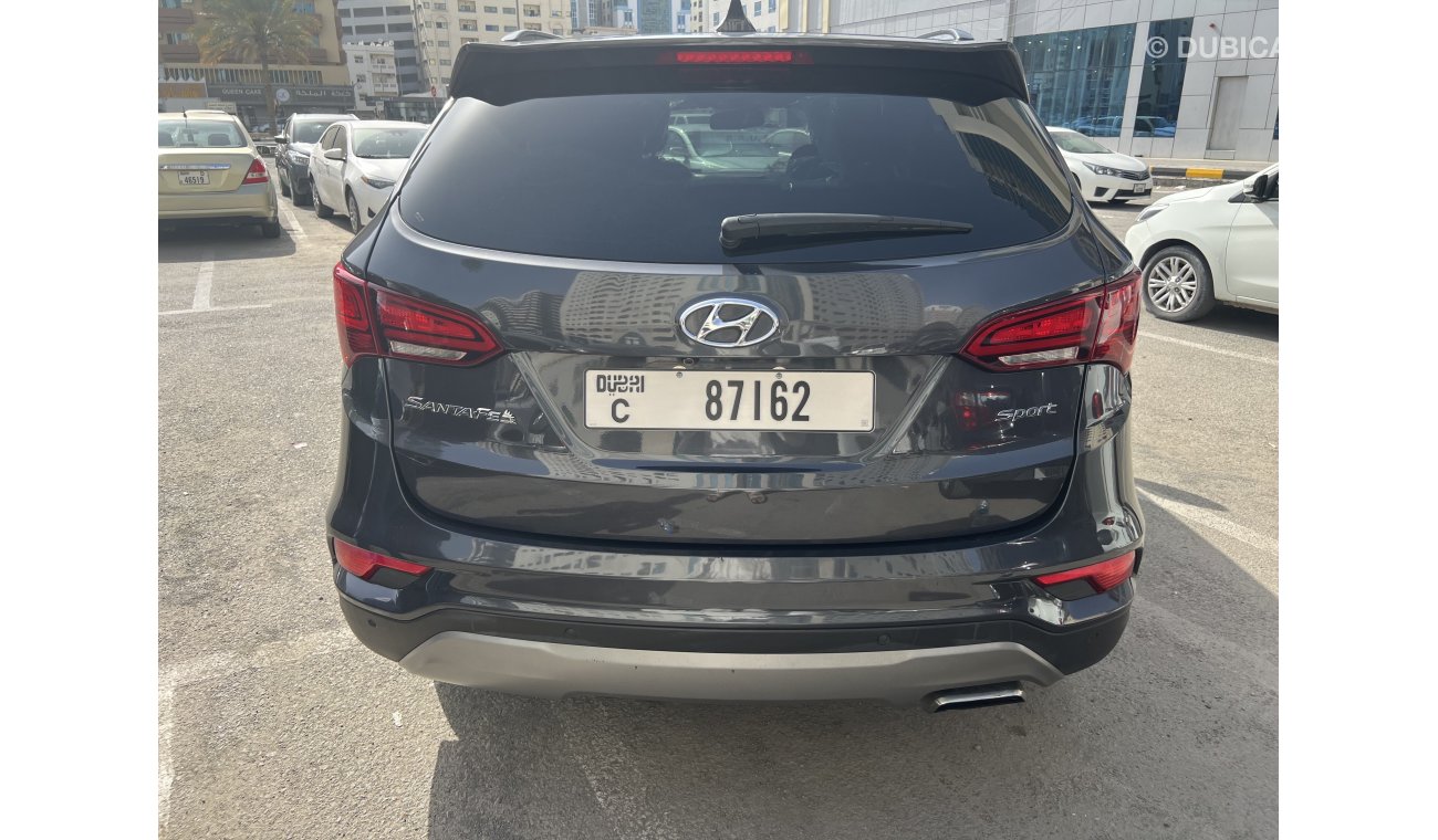 Hyundai Santa Fe sports