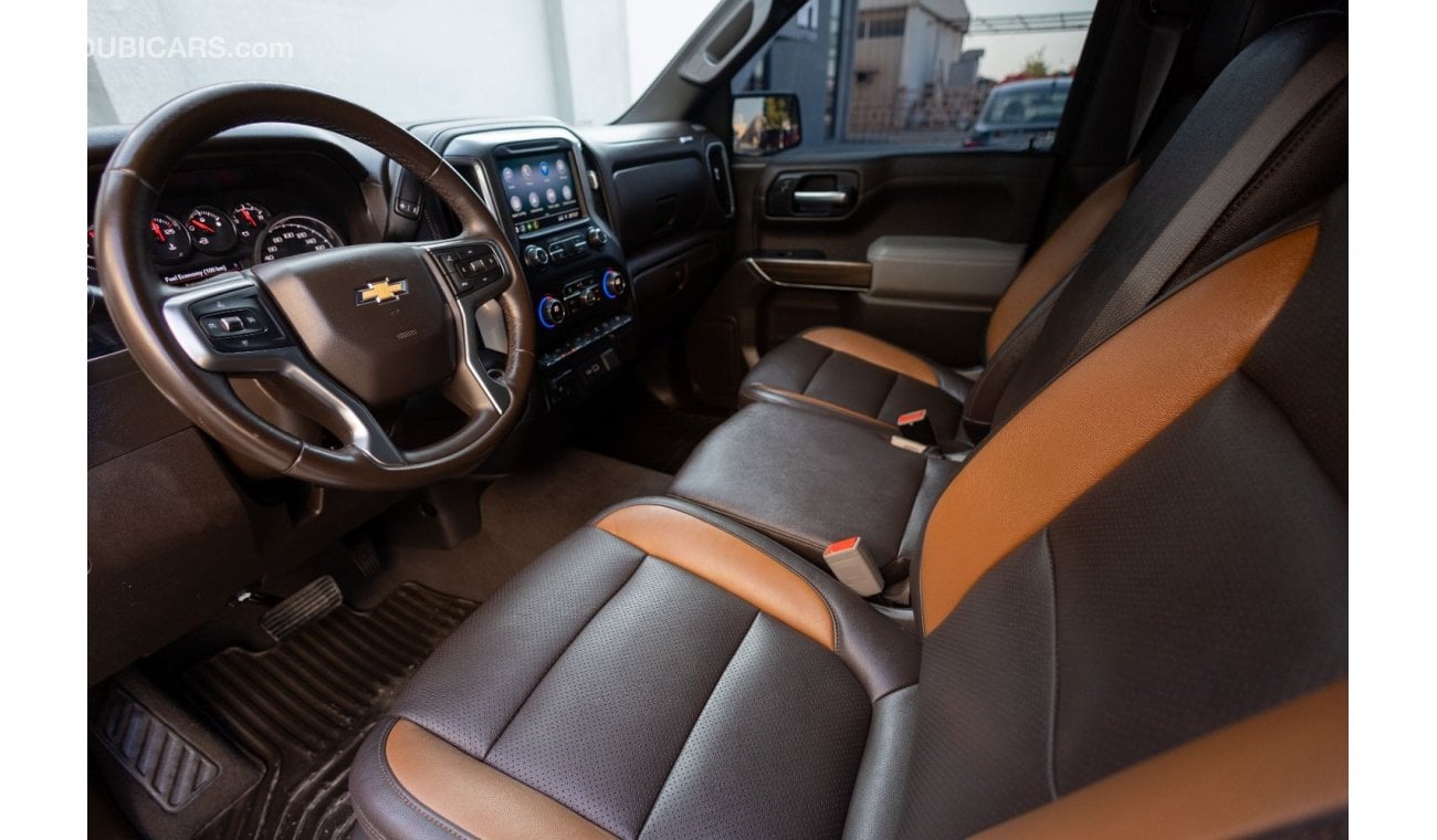 شيفروليه سيلفرادو 1500 Chevrolet Silverado 1500 Z71 Double Cab Utility 2021 GCC under Warranty with Flexible Down-Payment.