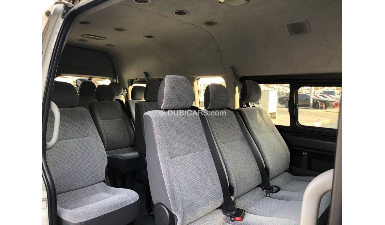 Toyota Hiace Toyota Hiace GLX High roof 15 2016