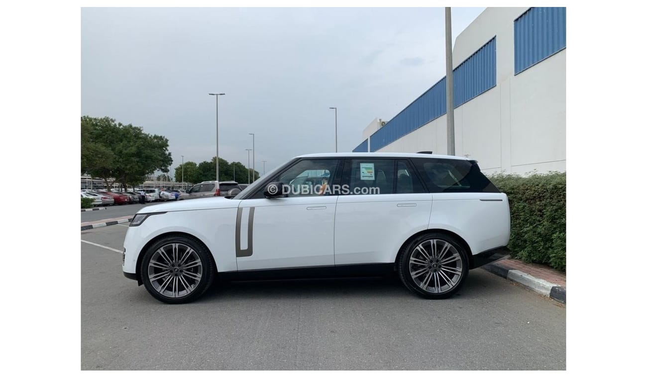 Land Rover Range Rover GCC SPEC UNDER WARRANTY AND SERVICE CONTRACT