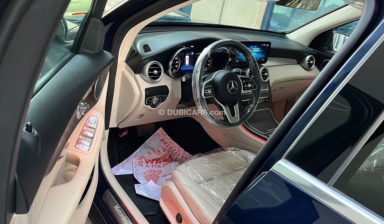 مرسيدس بنز GLC 300 Std 2.0L