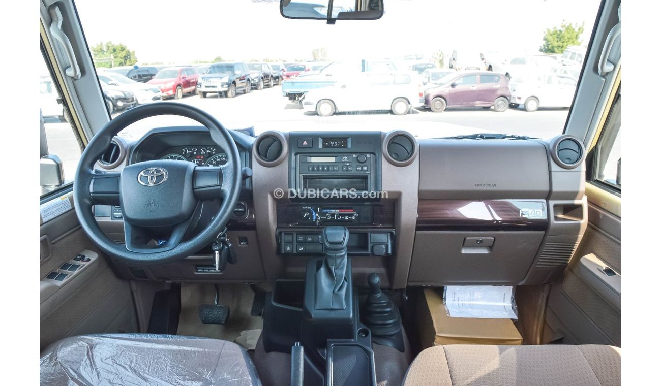 Toyota Land Cruiser 70 TOYOTA LAND CRUISER 79 4.0L AT DC 4WD PICKUP 2025