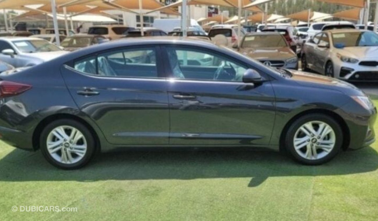 Hyundai Elantra sel 2020 low mileage 43868