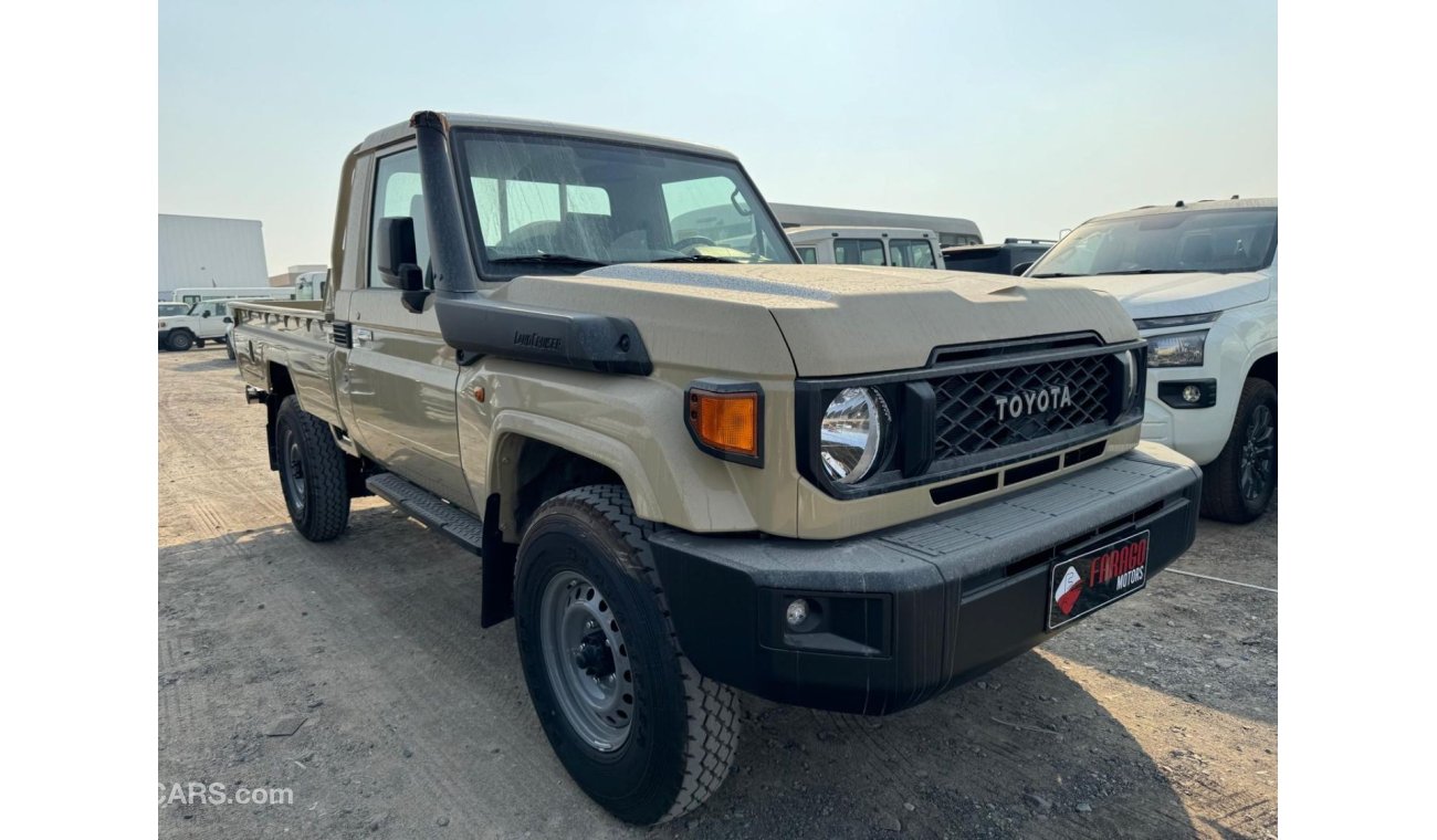 تويوتا لاند كروزر 2024 LAND CRUISER GRJ79 4.0 V6 S-CAB AUTOMATIC DIFF LOCK  **EXPORT ONLY**التصدير فقط خارج الخليج**