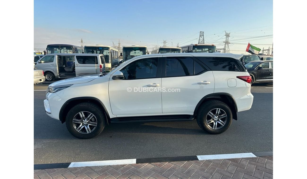 تويوتا فورتونر TOYOTA FORTUNER 2022 MODEL RHD.