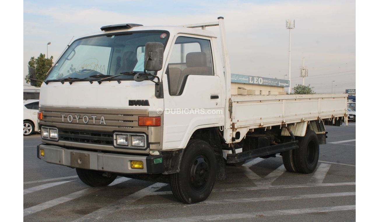 Used Toyota Dyna Truck 1991 for sale in Dubai - 572061