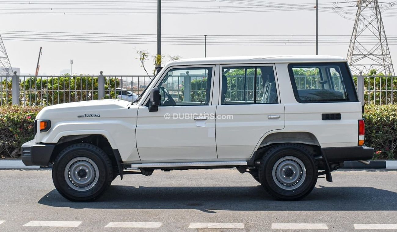 Toyota Land Cruiser Hard Top TOYOTA LAND CRUISER 76 HARDTOP 5 DOOR 4.2 V6 DSL 2024 MODEL