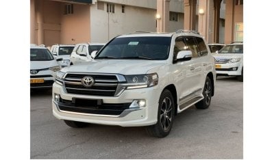 Toyota Land Cruiser 2019 GXR V8 | Diesel | Full Options | Top Of The Range