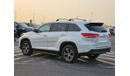 Toyota Highlander 2019 model LE 4x4 , leather seats and Trunk automatic