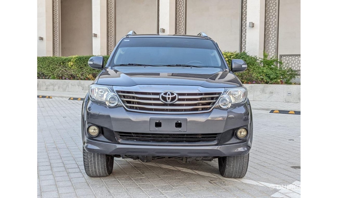 تويوتا فورتونر Toyota fortuner 2014 petrol left hand drive