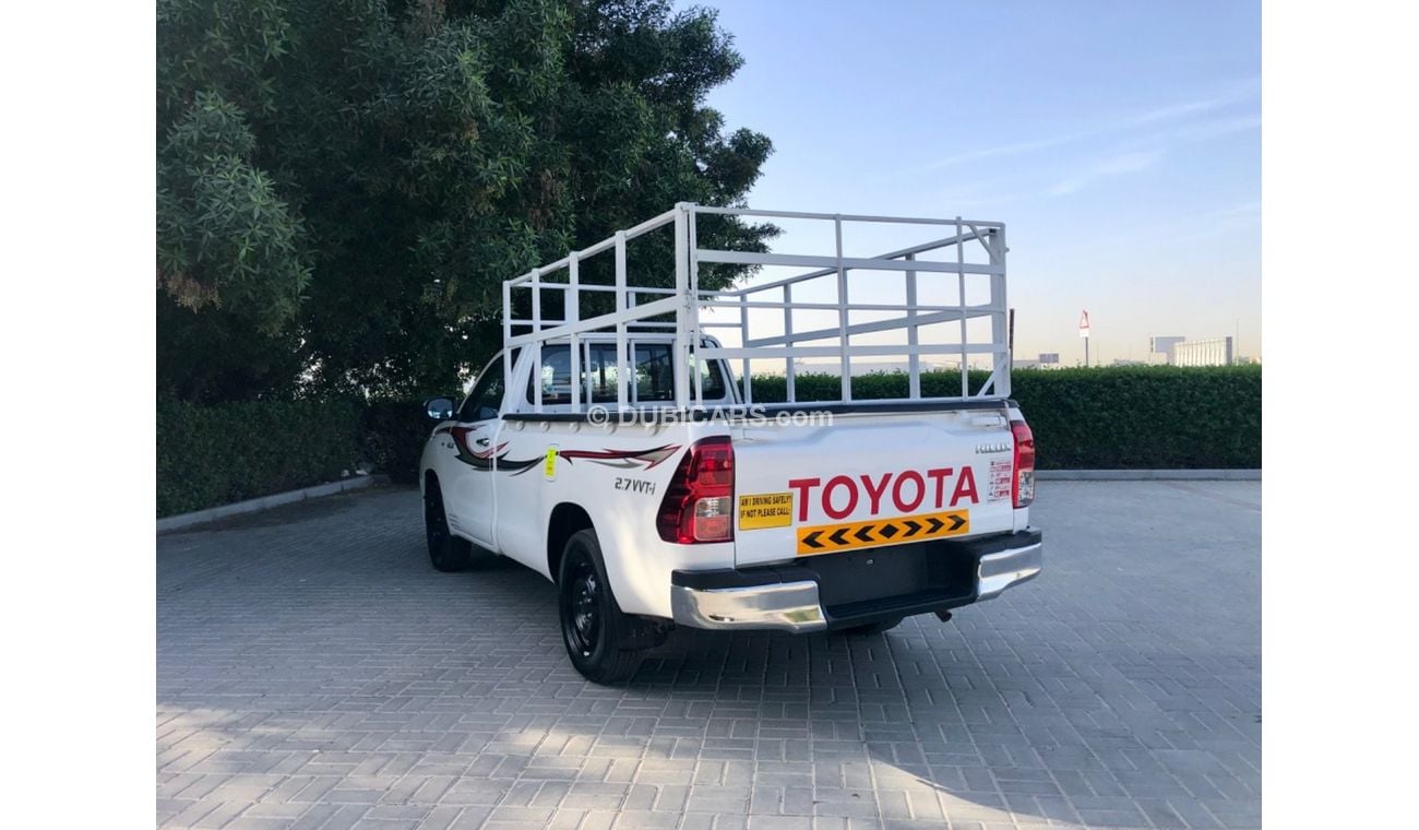 Toyota Hilux SR 2.7L