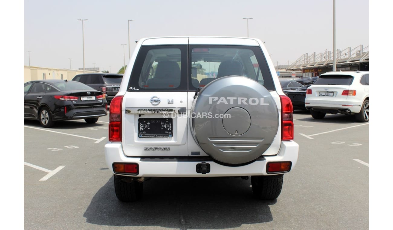 Nissan Patrol Safari NISSAN PATROL SAFARI 2022 GCC DRIVEN ONLY 13K WITH 5 YEARS AGENCY WARRANTY  IN