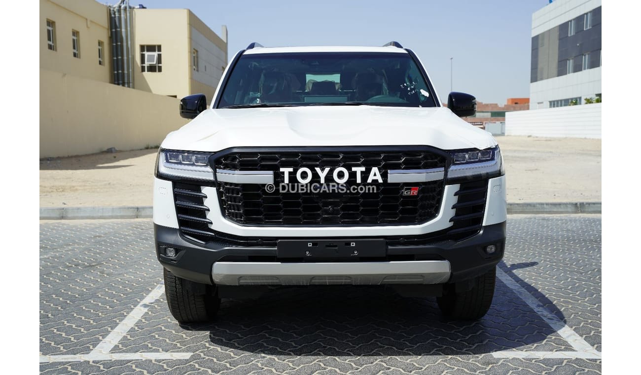 Toyota Land Cruiser GR SPORT DIESEL 2022 FULL OPTION GCC SPECS ( REAR SCREEN / RADAR / 7 SEATS )