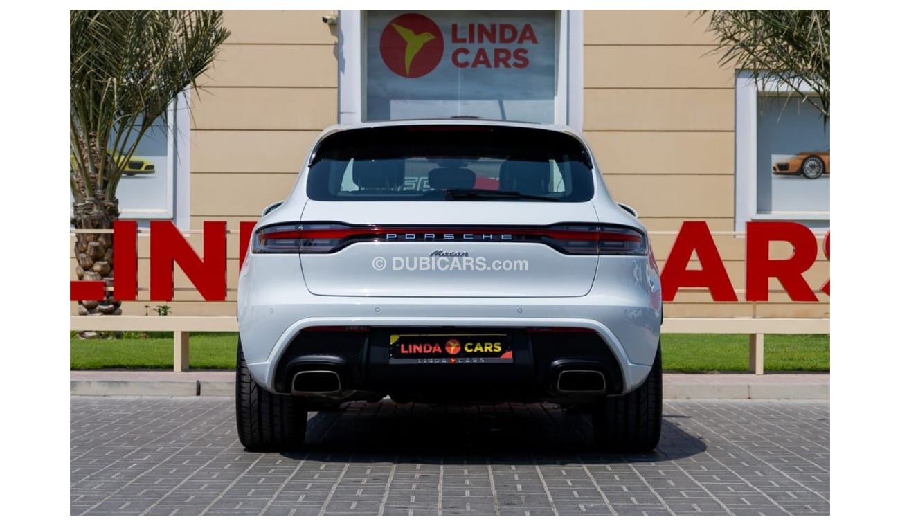 Porsche Macan Porsche Macan 2023 GCC under Agency Warranty with Flexible Down-Payment.