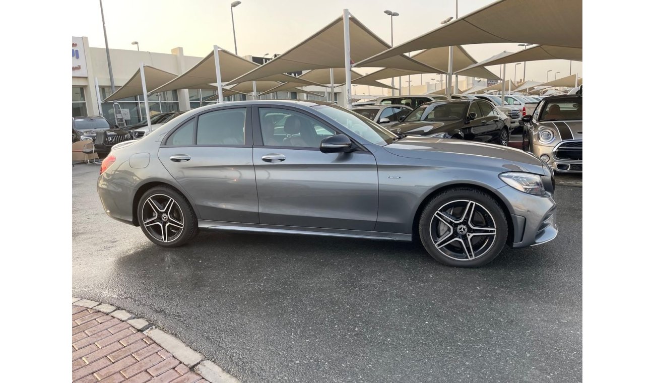 مرسيدس بنز 300 Mercedes C 300 _American_2020_Excellent Condition _Full option