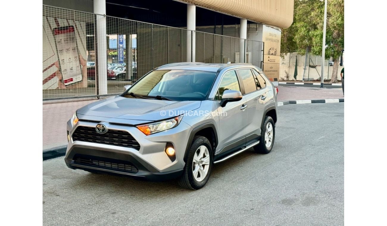 Toyota RAV4 2020 XLE PUSH START 4x4 US SPEC