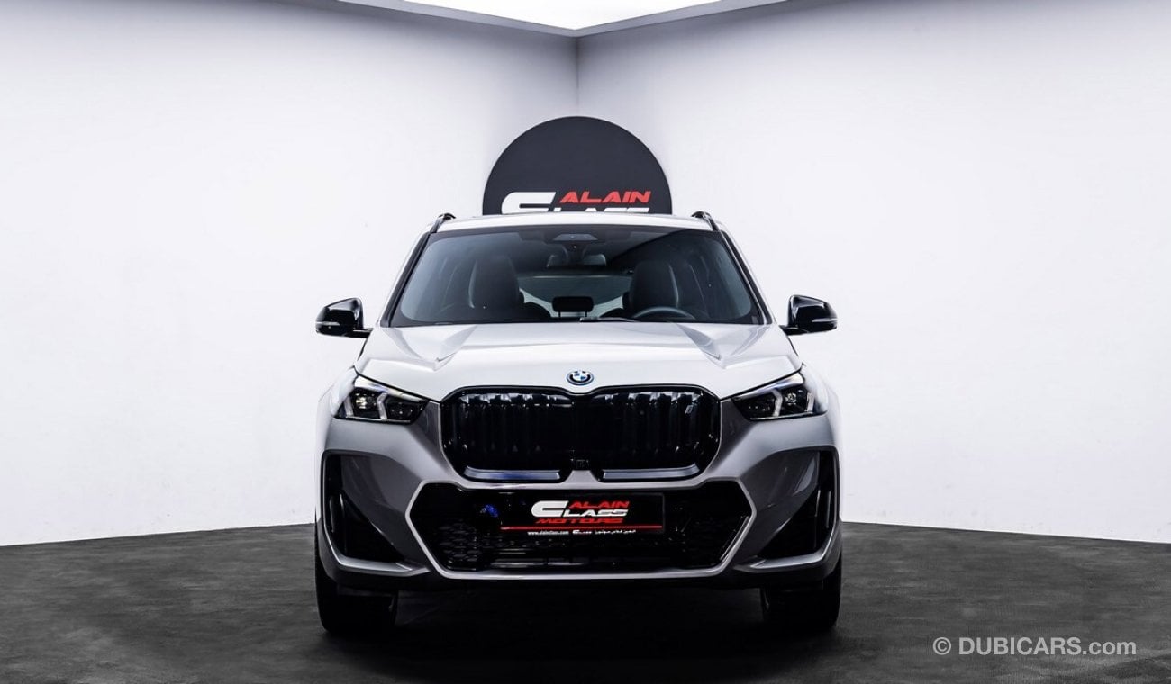 بي أم دبليو iX1 XDrive30 2023 - GCC - Under 8 Years Warranty and Service Contract