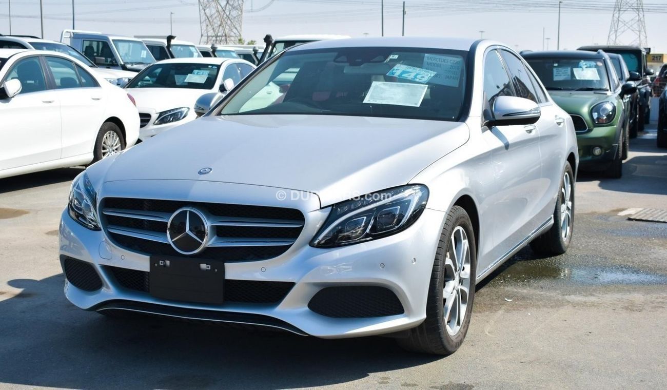 مرسيدس بنز C 220 Right hand drive Japan import 2.1 diesel auto new shape