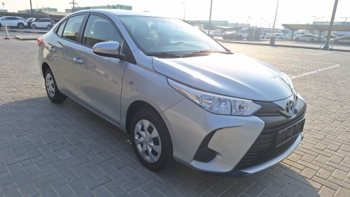 تويوتا يارس Toyota yaris 2022 original paint first owner bumper to bumper original condition agency service