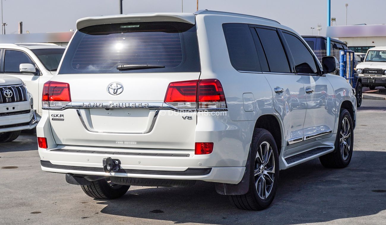 Toyota Land Cruiser GXR Grand Touring V8