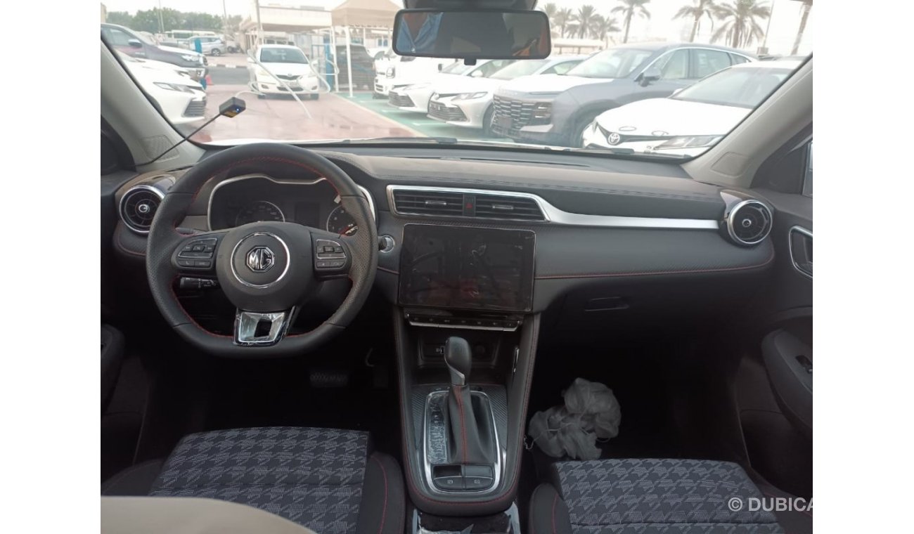 MG ZS (2024) interior