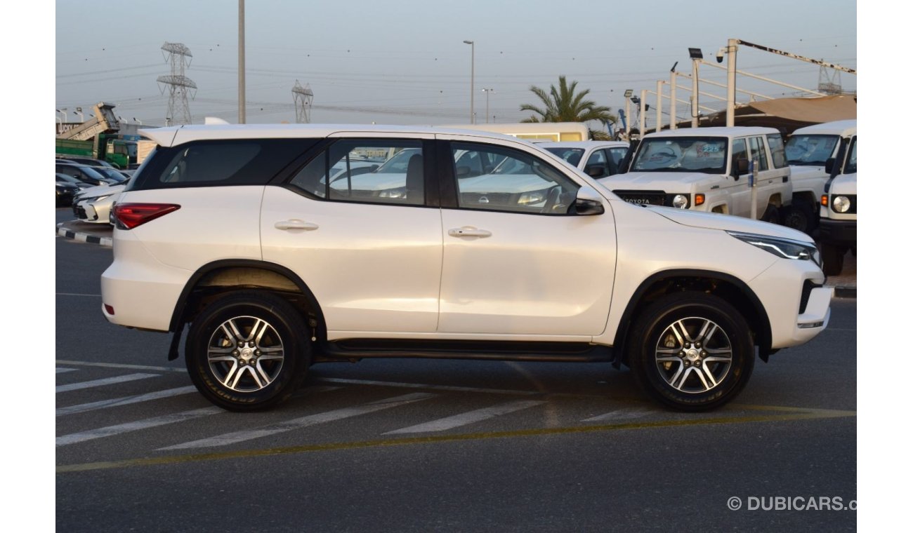 تويوتا فورتونر 2015 TOYOTA FORTUNER WHITE