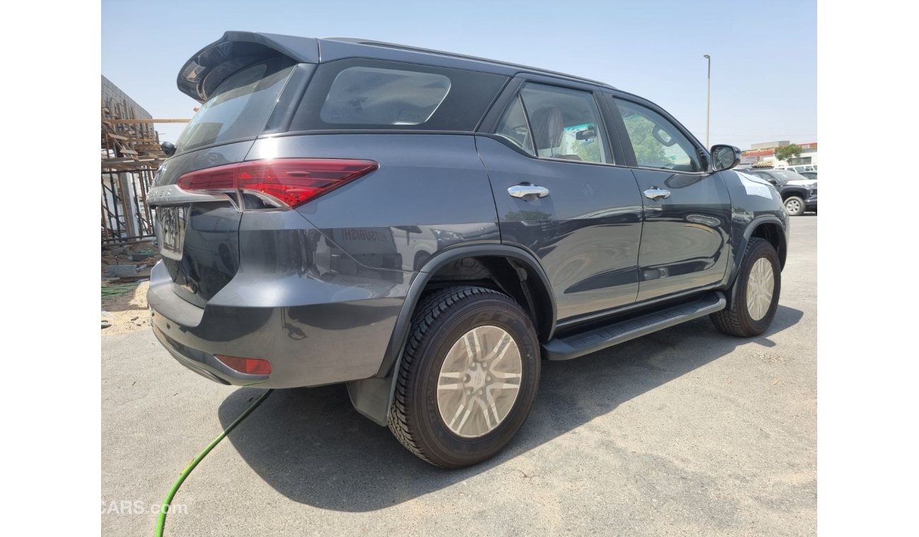 Toyota Fortuner EXR Fortuner Petrol 4x4 2.7 Automatic