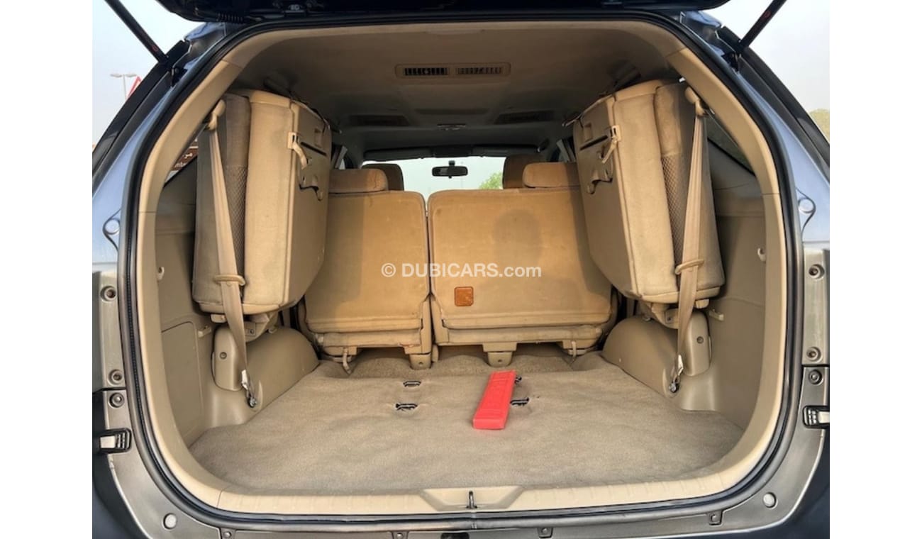 تويوتا فورتونر Toyota Fortuner 2010 V4 2.7 petrol left hand drive