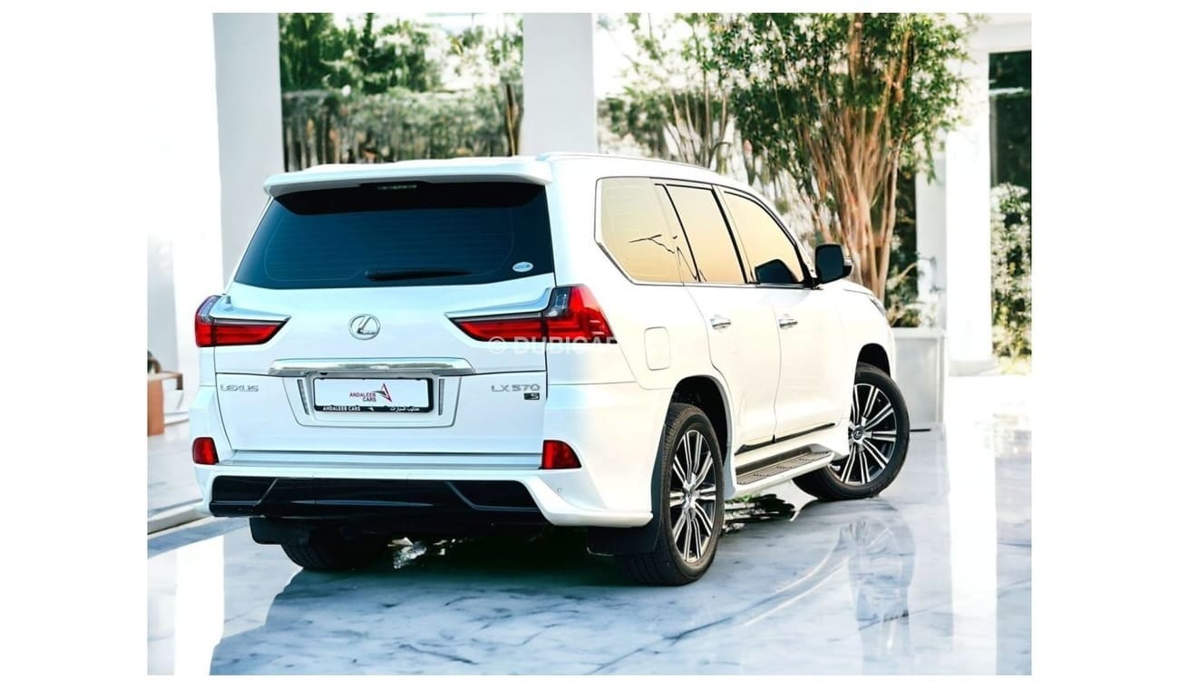 لكزس LX 570 AED 6,160 PM | LEXUS LX 570 5.7L V8 | FULL SERVICE HISTORY | UNDER WARRANTY | GCC | PLATINUM | 0% DP