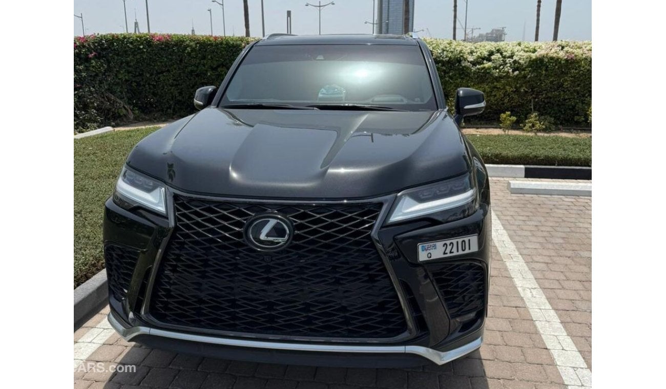 Lexus LX600