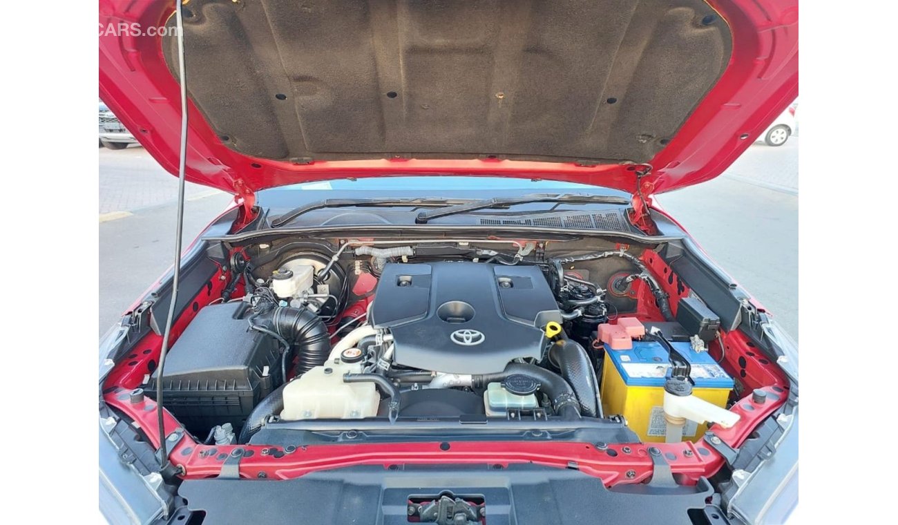 Toyota Hilux Toyota Hilux pickup SR5 2018 Model Diesel engine