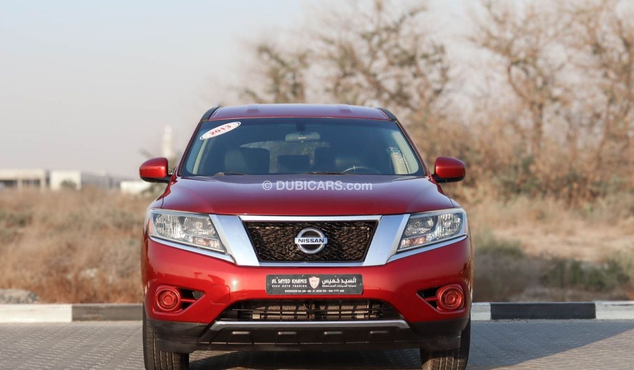 Nissan Pathfinder SV 3.5L (271 HP) nissan pathfinder 2013 American in excellent condition