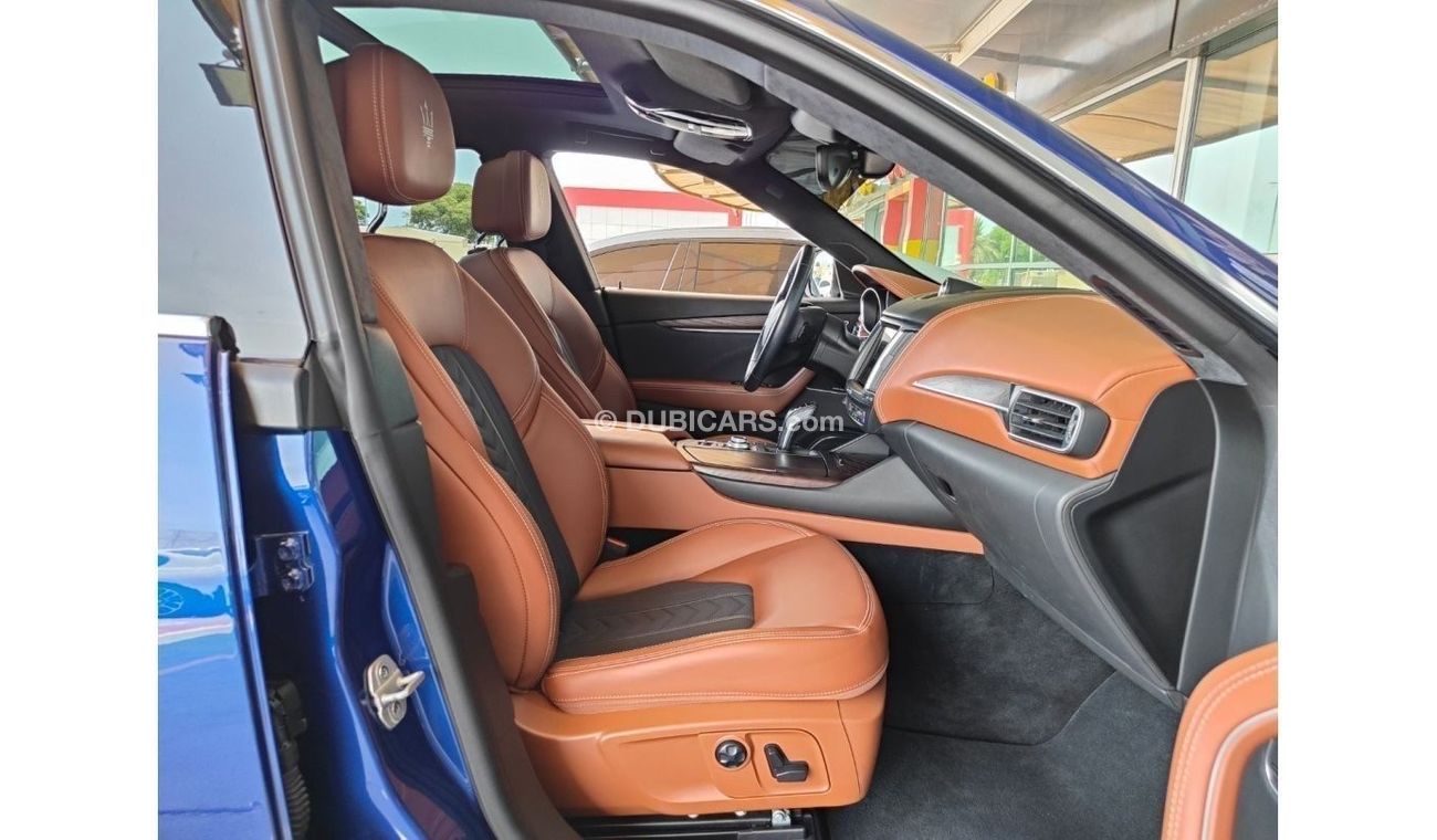 مازيراتي ليفونت AED 2,700 P.M | 2019 MASERATI LEVANTE  Q4 GRANLUSSO | UNDER WARRANTY | GCC | PANORAMIC VIEW