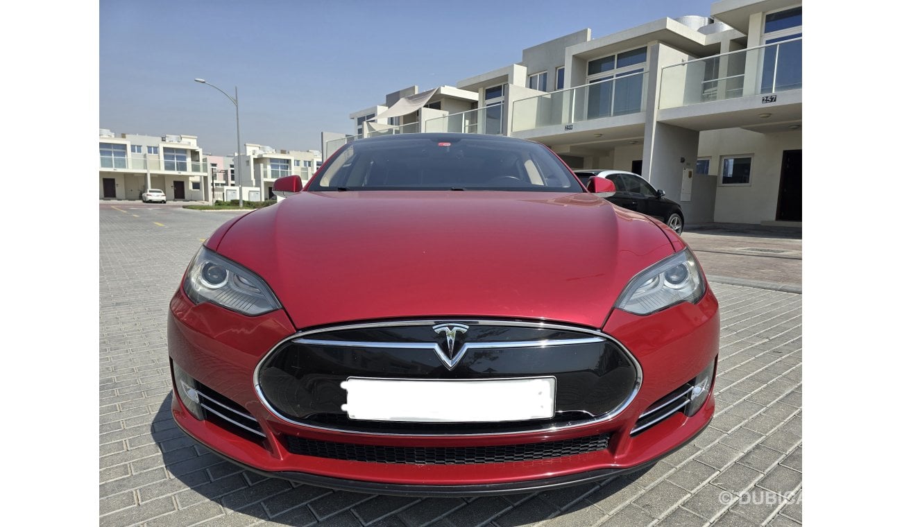 Tesla Model S 85 - GCC - Full Tesla Service History