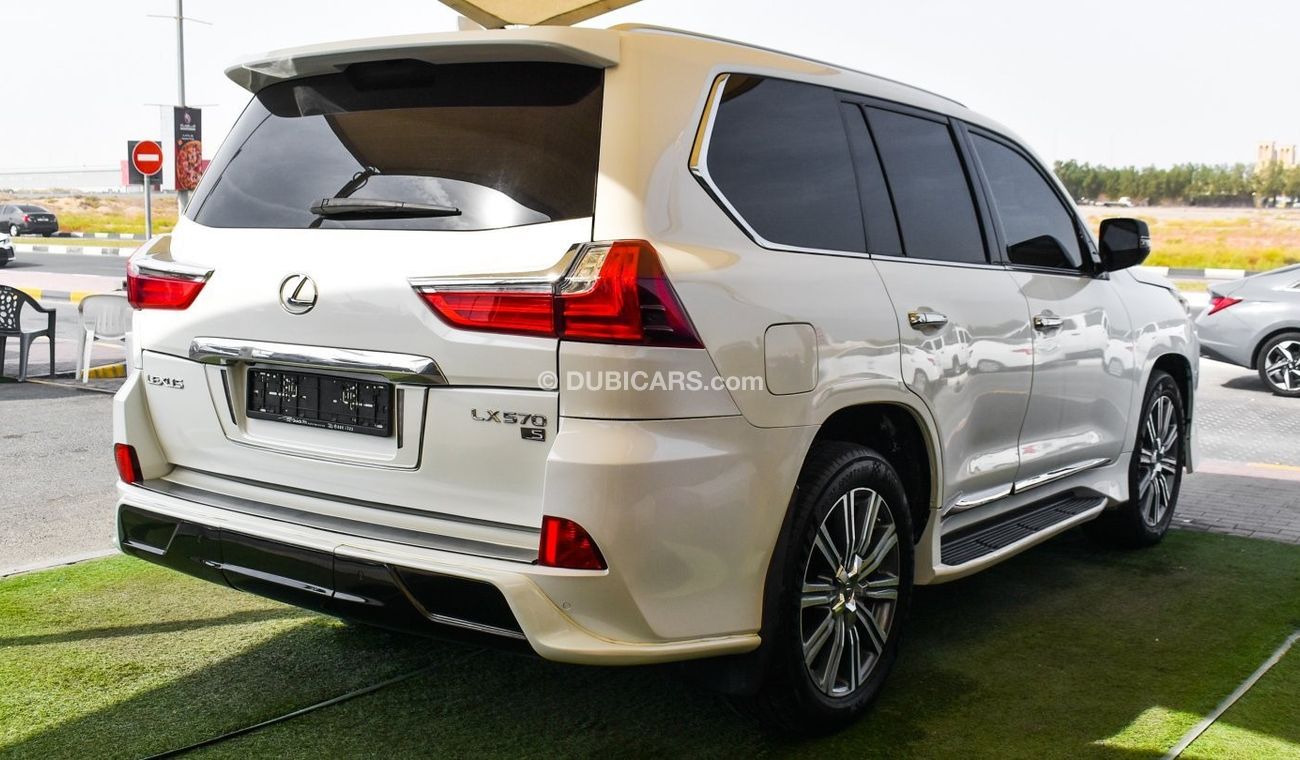 Lexus LX570 S