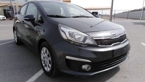 Kia Rio Kia Rio 2016 gcc very celen car