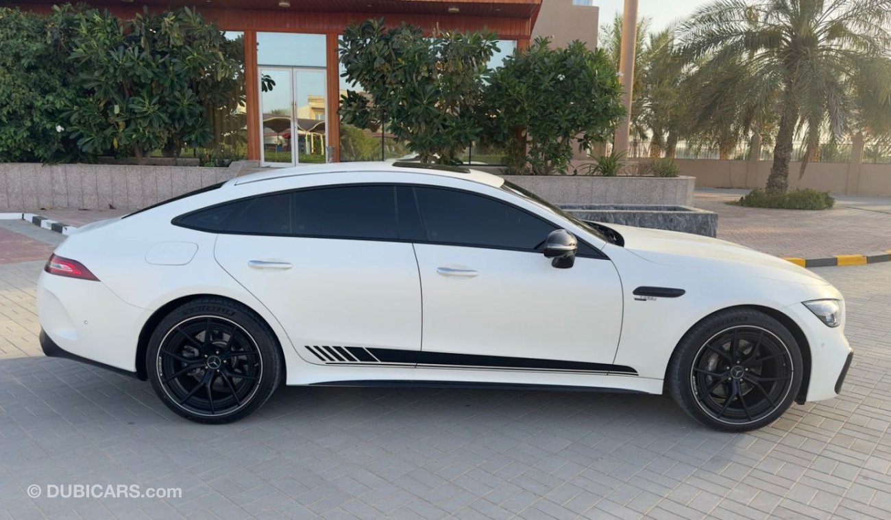 مرسيدس بنز AMG GT 53