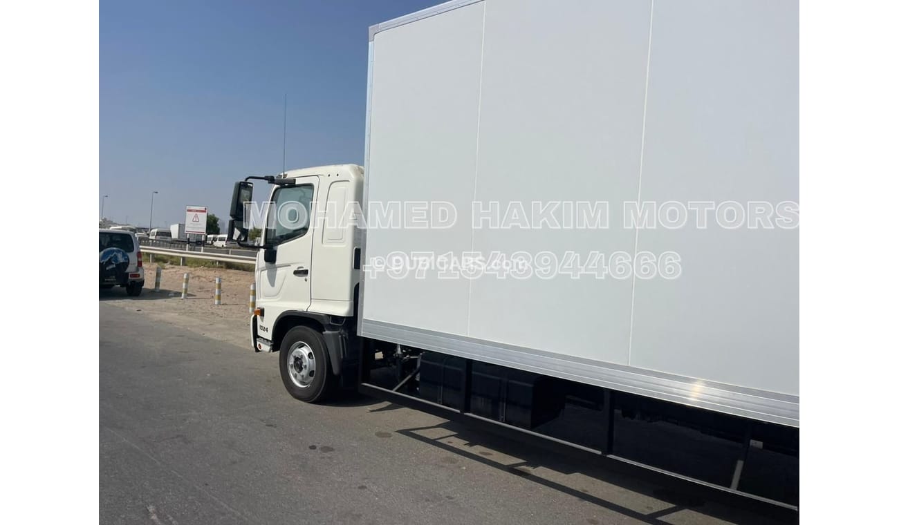 Hino 500 HINO 500 SERIES 1024  with Reefer Diesel manual Zero KM