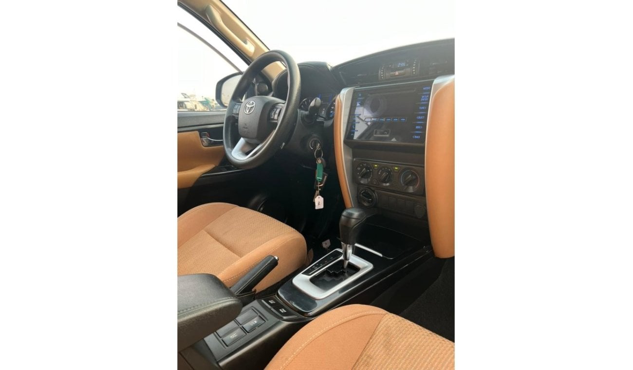 Toyota Fortuner 2020 TOYOTA FORTUNER 2.7L  // V4 // 4X4 // GCC // CLEAN TITLE // WITH EXCELLENT CONDITION