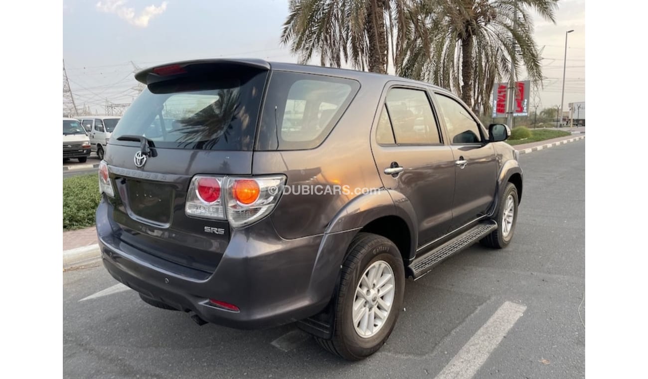 Toyota Fortuner Toyota Fortuner 2014 EXR 2.7 V4 petrol left hand drive