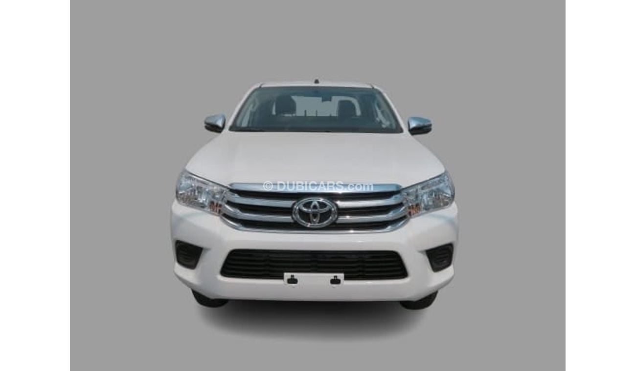 تويوتا هيلوكس DLX 2.4L DIESEL AUTOMATIC 4X4 DOUBLE CABIN