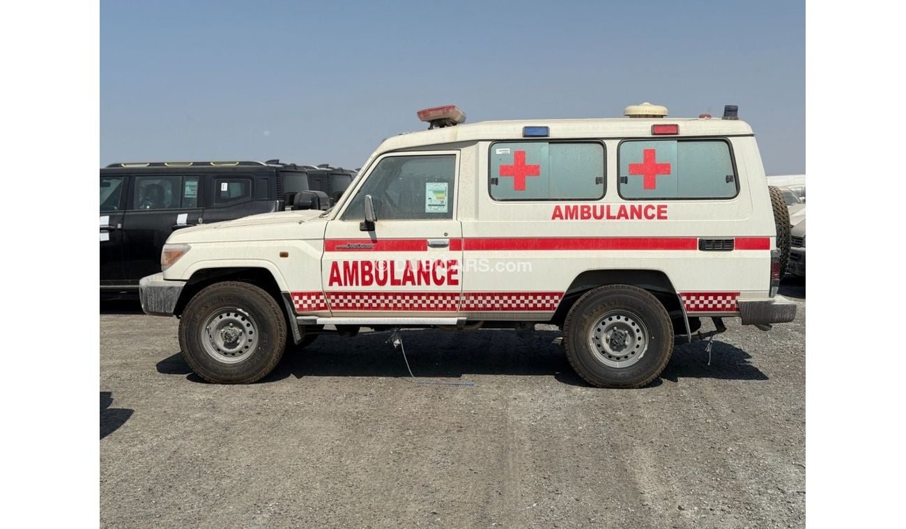 تويوتا لاند كروزر 70 2023 Toyota Land Cruiser LC78 3-Door Hardtop Red Cross Ambulance 4.0L V6 Petrol M/T 4x4 Export Only