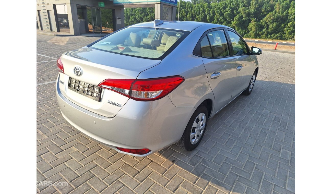 تويوتا يارس Toyota yaris 2022 original paint first owner bumper to bumper original condition agency service