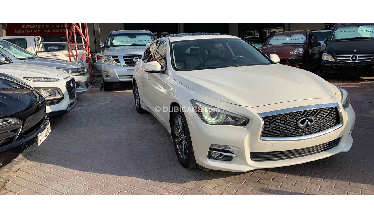 Infiniti Q50 Twin Turbo 3,0 V6