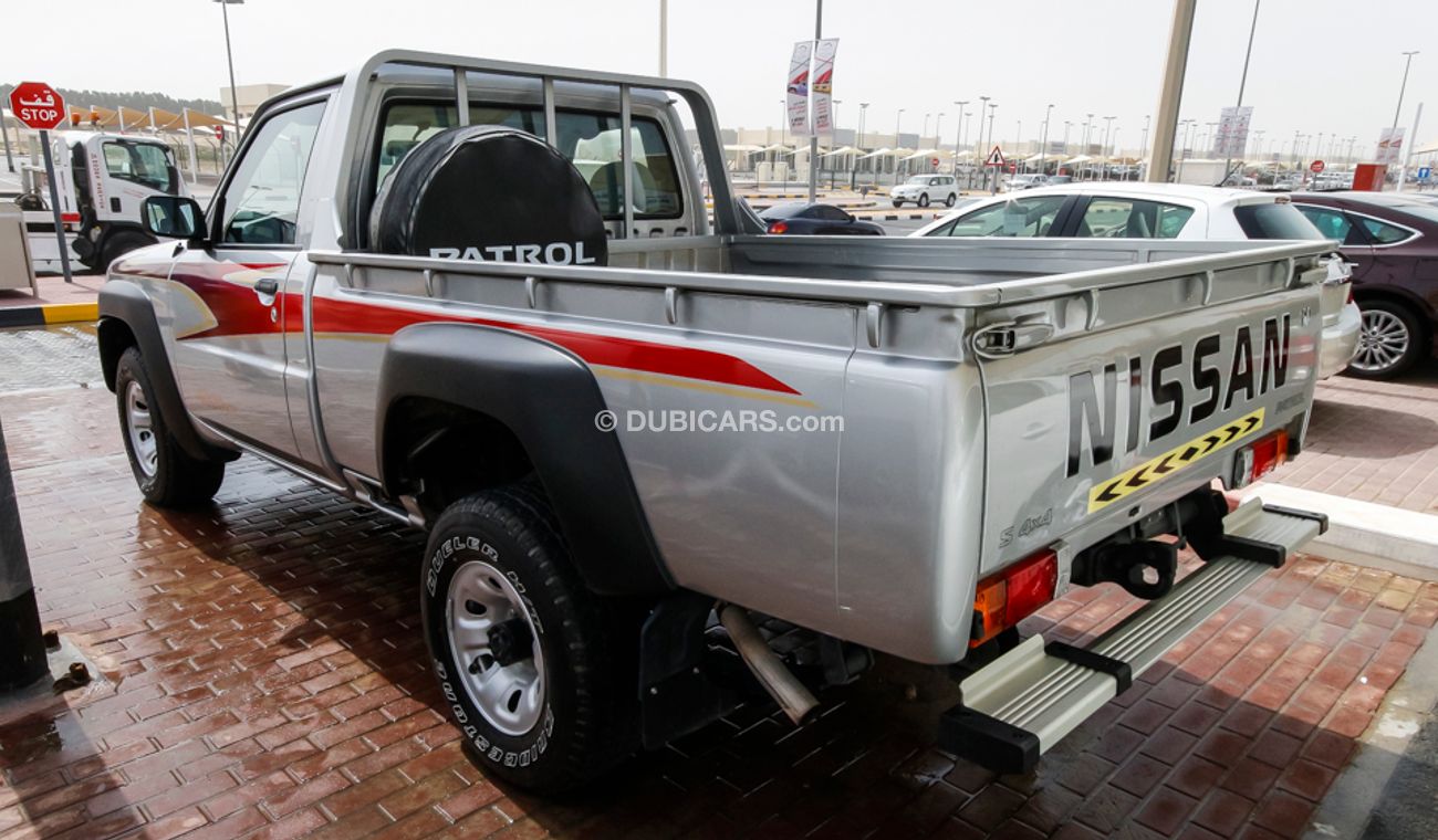 Nissan Patrol Pickup