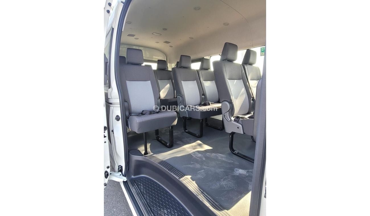 Toyota Hiace toyota hiace high roof petrol 3.5 - 2025